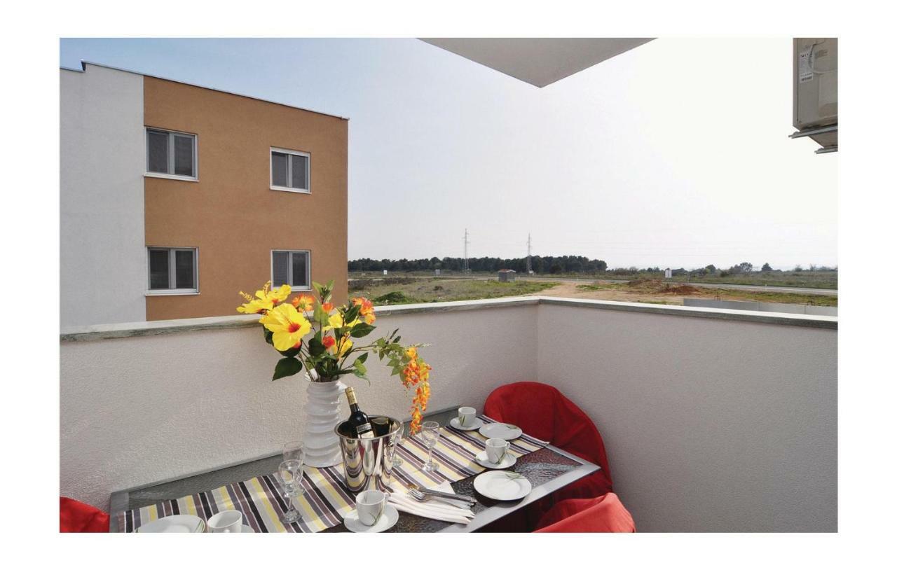 Apartment Mlasina-3 By Interhome Нин Экстерьер фото